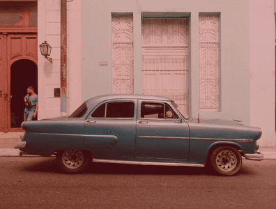 Otomobil Kelimesinin Kökeni Nedir?